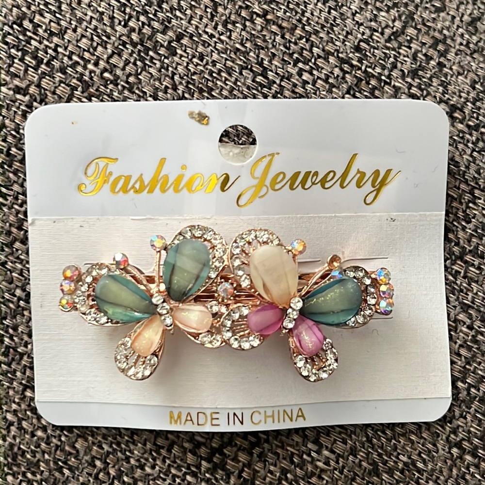 NWT Crystal Butterfly Hair Clip
